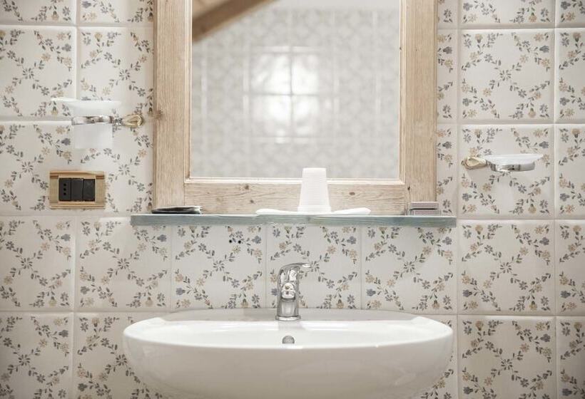 패밀리 룸, Residence Dahu