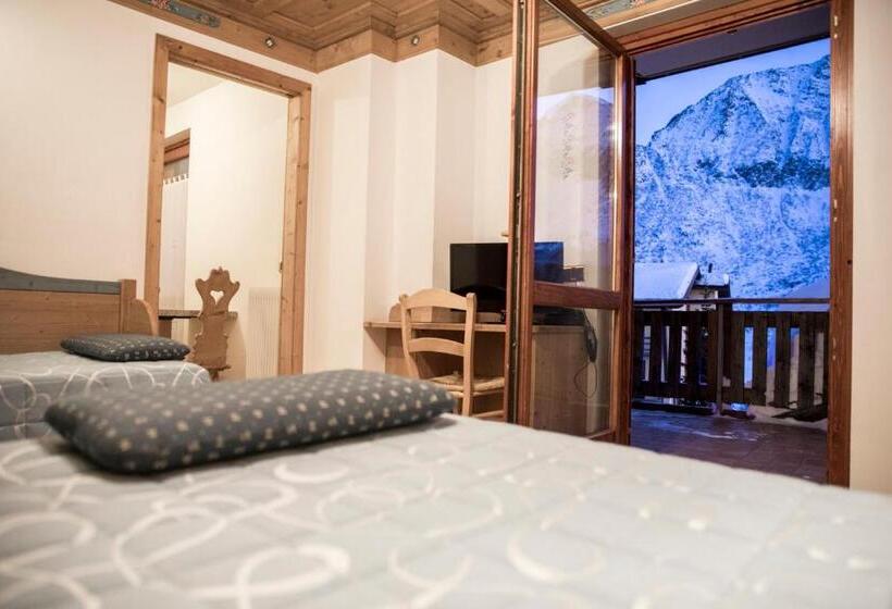 חדר סטנדרט לארבעה, Residence Dahu