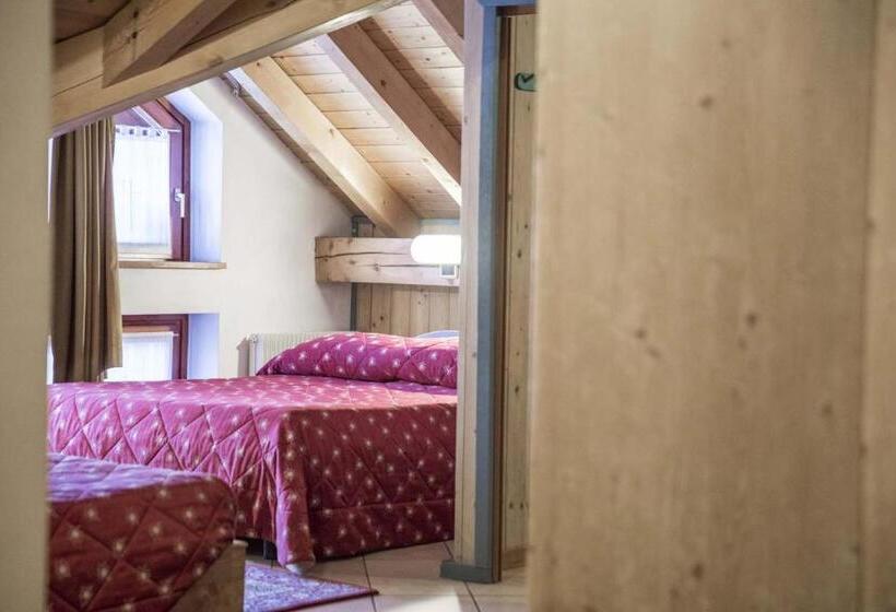 חדר משפחתי, Residence Dahu