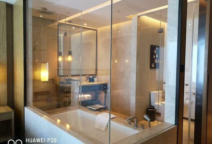 חדר דלוקס נוף לעיר, Sheraton Zibo