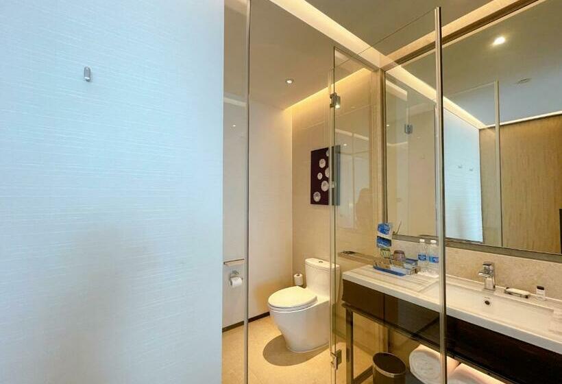 Номер Deluxe Вид на Город, Sheraton Zibo