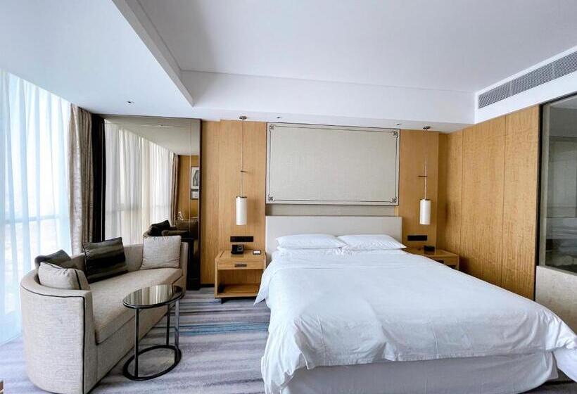 חדר דלוקס,מיטת קינג עם נוף לעיר, Sheraton Zibo