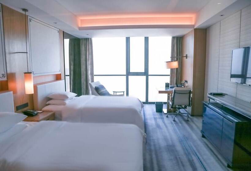 חדר קלאב, Sheraton Zibo