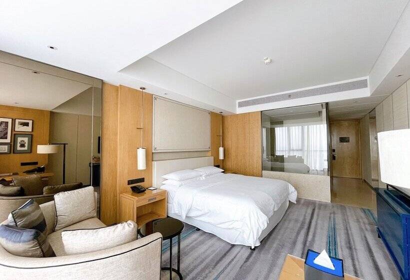 Номер Клуб, Sheraton Zibo