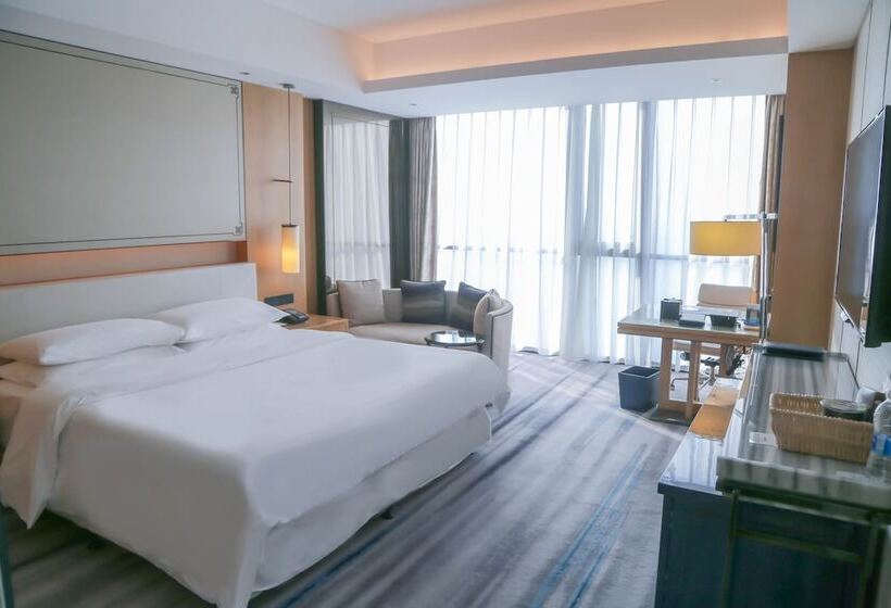 חדר קלאב, Sheraton Zibo