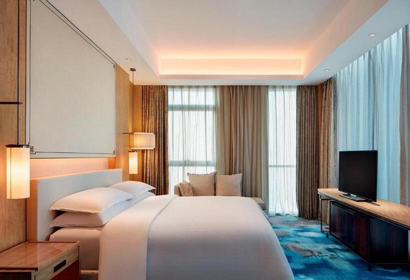 סוויטת קלאב, Sheraton Zibo