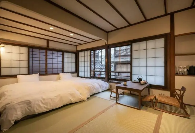 Standard-huone, Tabiyu Abrigo