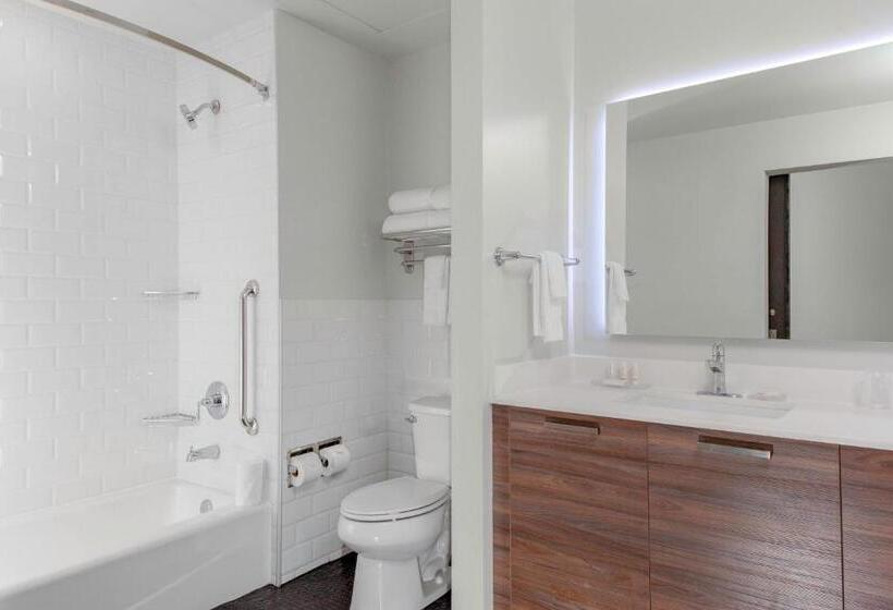 מיטת קינג בסוויטה, Towneplace Suites By Marriott Dallas Downtown