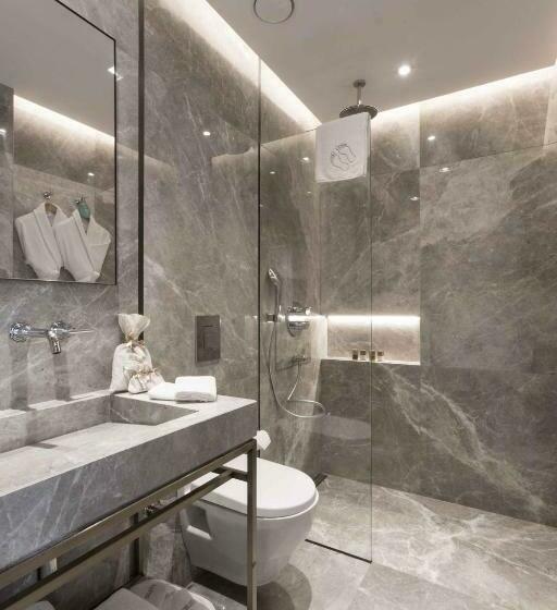 سوییت جونیور با چشم‌انداز شهر, Noble22 Suites Special Category