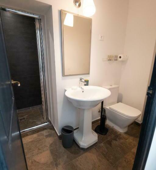 스탠다드 룸 킹사이즈 침대, Angelats Hotel A Signature Boutique