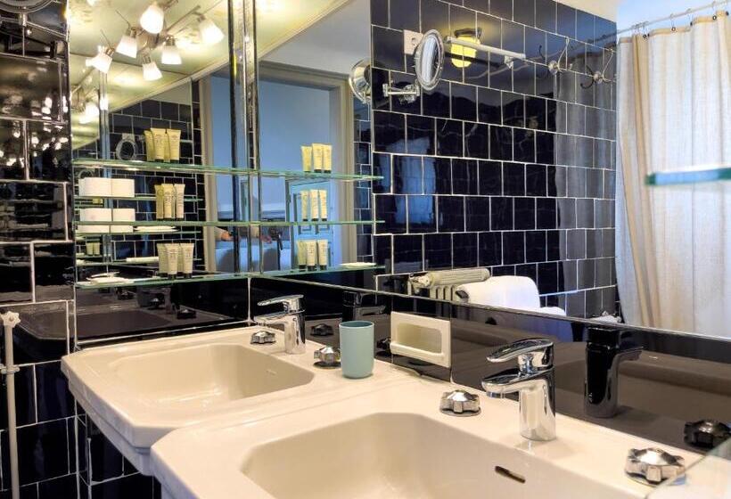 디럭스 스위트 킹 침대, Angelats Hotel A Signature Boutique