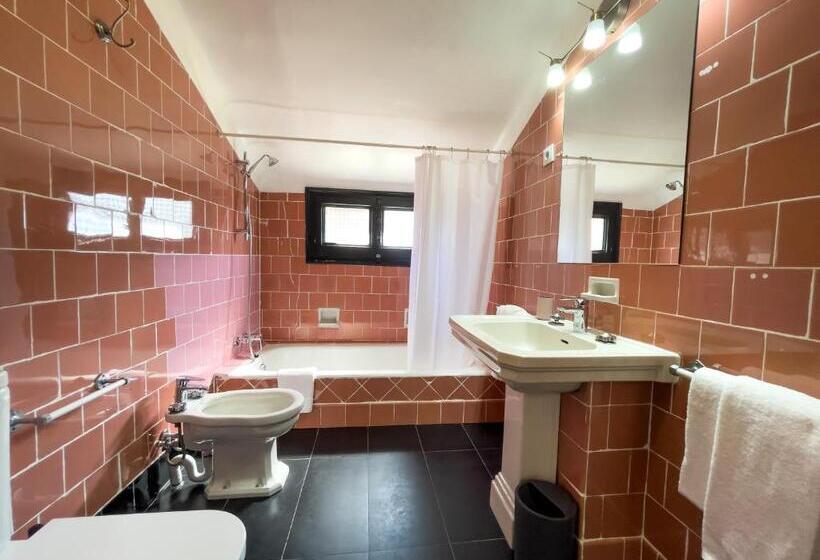 Стандартный Номер Кровать Кинг, Angelats Hotel   A Signature Boutique