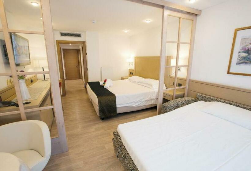 חדר בסיסי לשלושה, Piz Galin Grand Hotel Family & Wellness