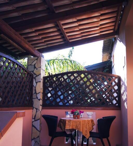 اتاق کلاسیک سه تخته, Park Oasi Resort