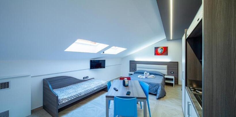 带1个卧室的顶楼公寓, Casa Vacanze Mariaelena   Momena