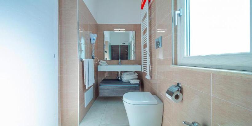 プールの見える１ベッドルームアパートメント, Casa Vacanze Mariaelena   Momena