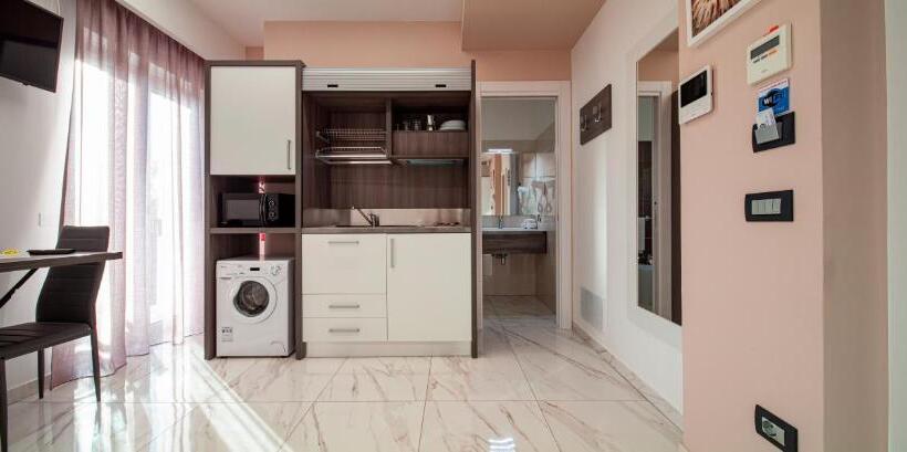Апартаменты 1 Спальня с Видом, Casa Vacanze Mariaelena   Momena