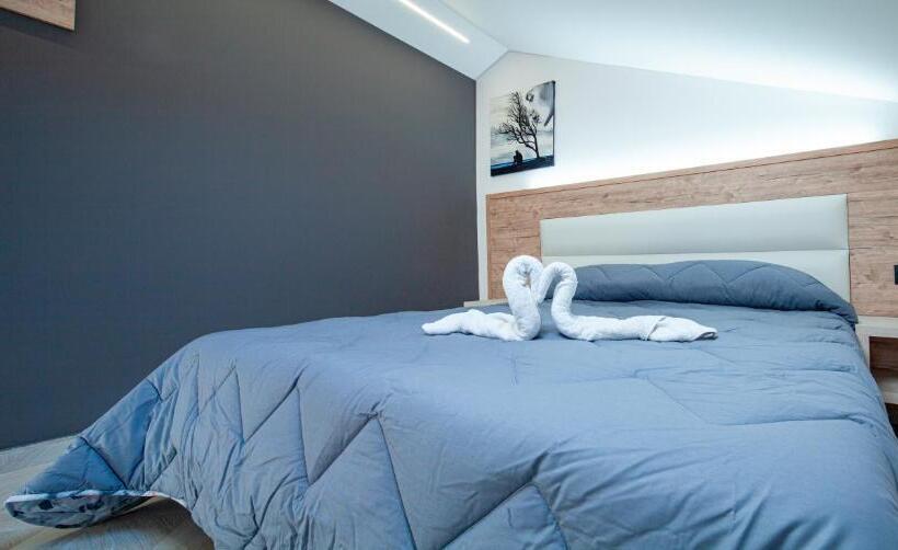 带1个卧室的顶楼公寓, Casa Vacanze Mariaelena   Momena