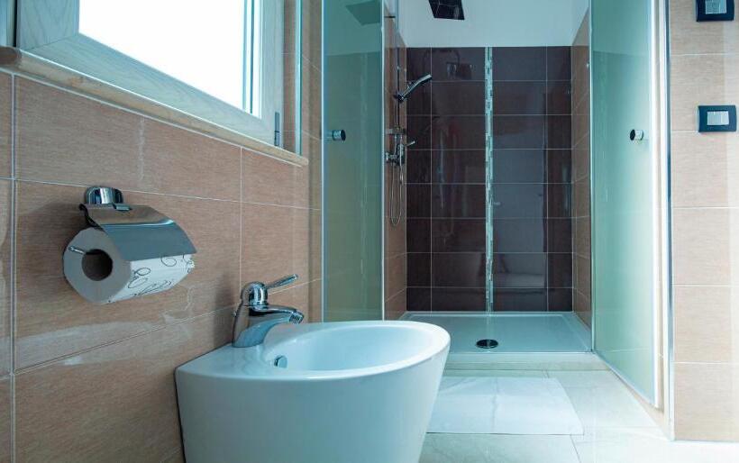 带1个卧室带泳池的公寓, Casa Vacanze Mariaelena   Momena