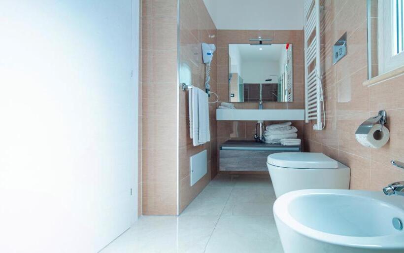 带1个卧室带泳池的公寓, Casa Vacanze Mariaelena   Momena