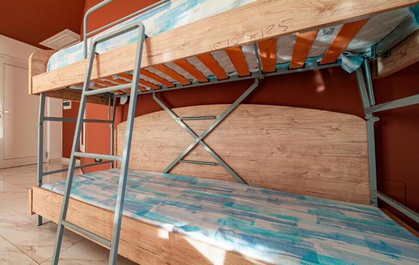 景色の見える一ベッドルームアパートメント, Casa Vacanze Mariaelena   Momena