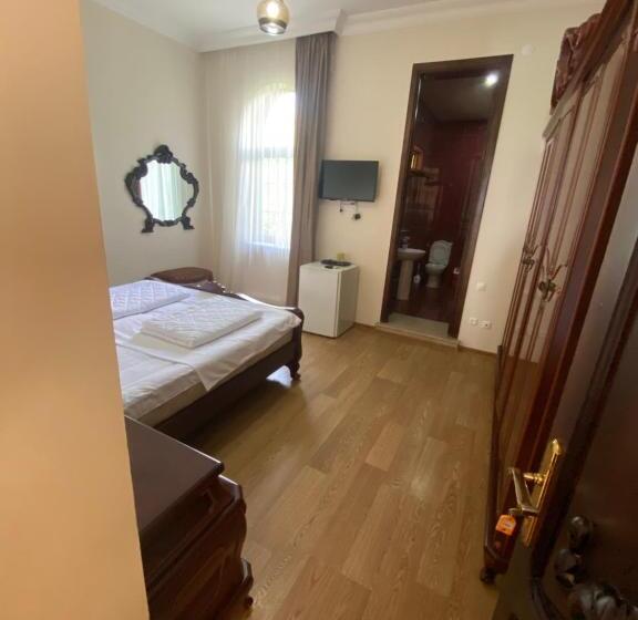 اتاق استاندارد, Ilia