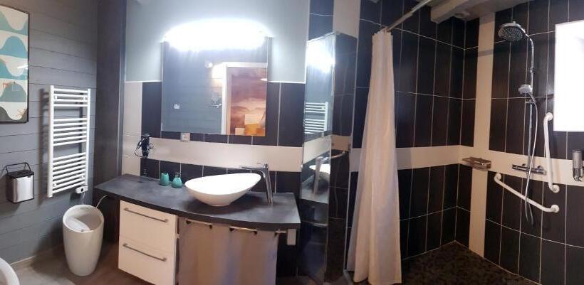 غرفة قياسية لذوى الاحتياجات الخاصة, Le Verger De Kermauny