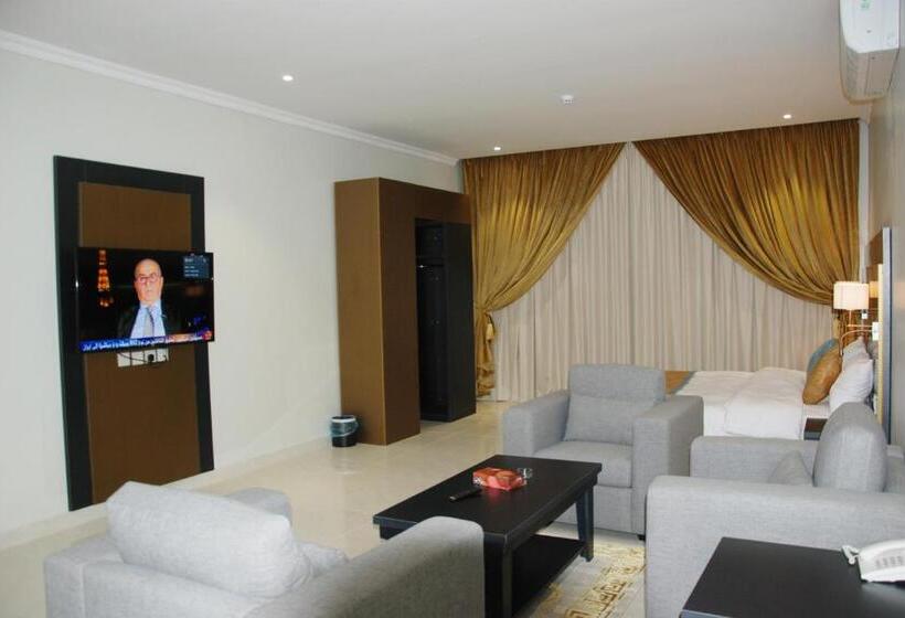 Monolocale Standard, اجنحة هدوء الصيف الفندقية