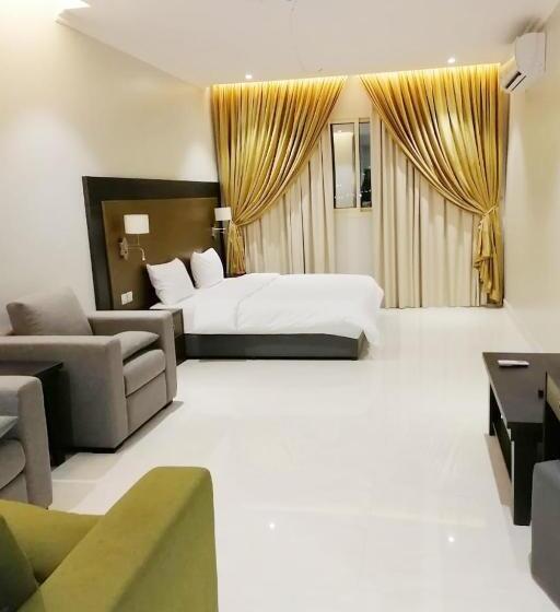 Monolocale Standard, اجنحة هدوء الصيف الفندقية