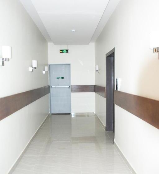 Monolocale Standard, اجنحة هدوء الصيف الفندقية