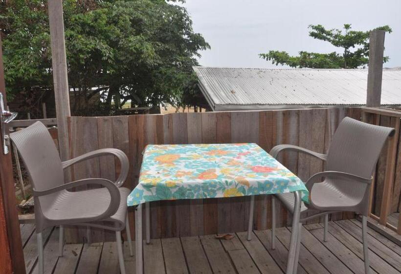 کلبه ییلاقی, Base Nautique Isonalambo