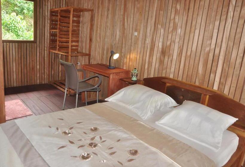 اتاق استاندارد, Base Nautique Isonalambo