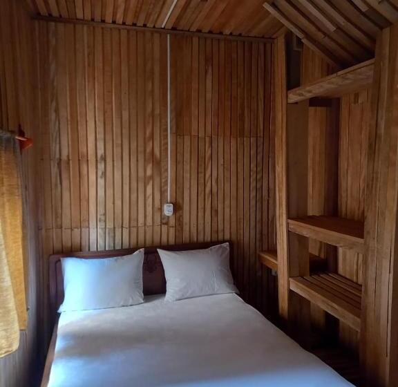 اتاق استاندارد, Base Nautique Isonalambo