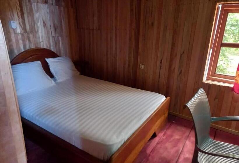 اتاق استاندارد, Base Nautique Isonalambo