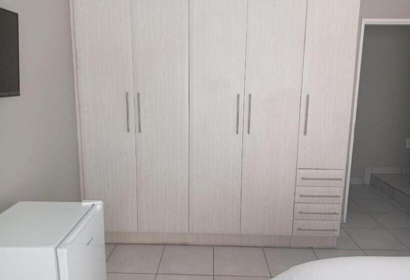 חדר סטנדרט, Kwr B&b