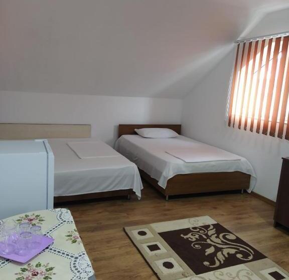 スタンダード４人部屋, Casa Stefan Eforie Nord