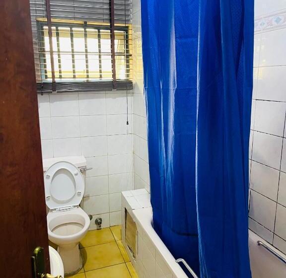 اتاق لوکس, Od V!ck S Luxe, Wuse District, Swimming Pool, Gym, Wifi, 24hr Power, Security, Dstv