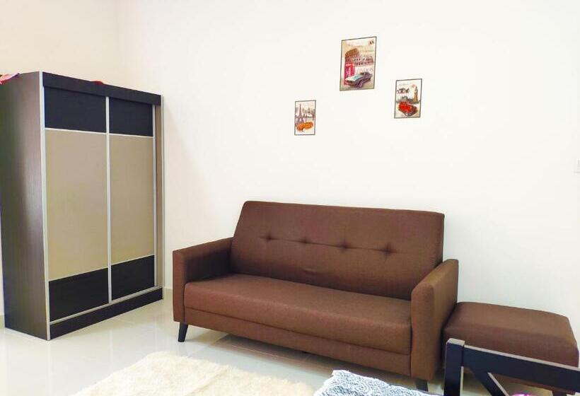 استودیوی استاندارد, The Core By Salaam Suites, Near Kip Mall