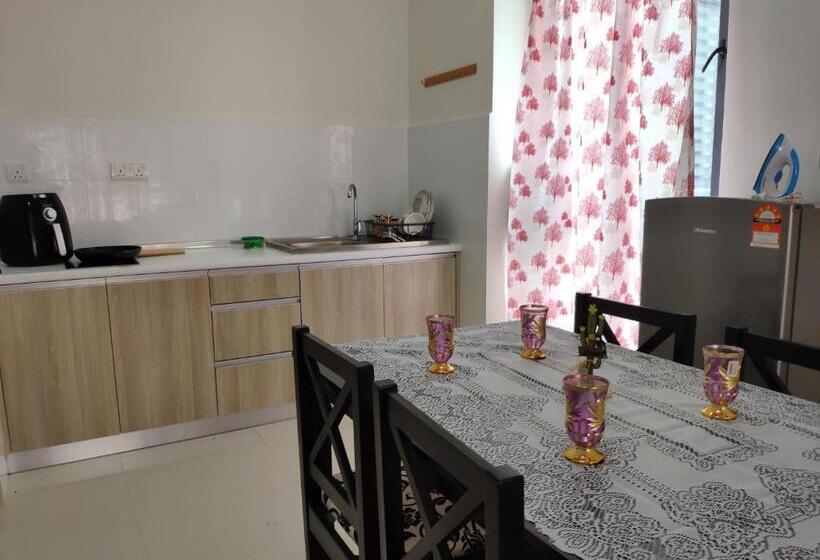 חדר סטודיו סטנדרד, The Core By Salaam Suites, Near Kip Mall