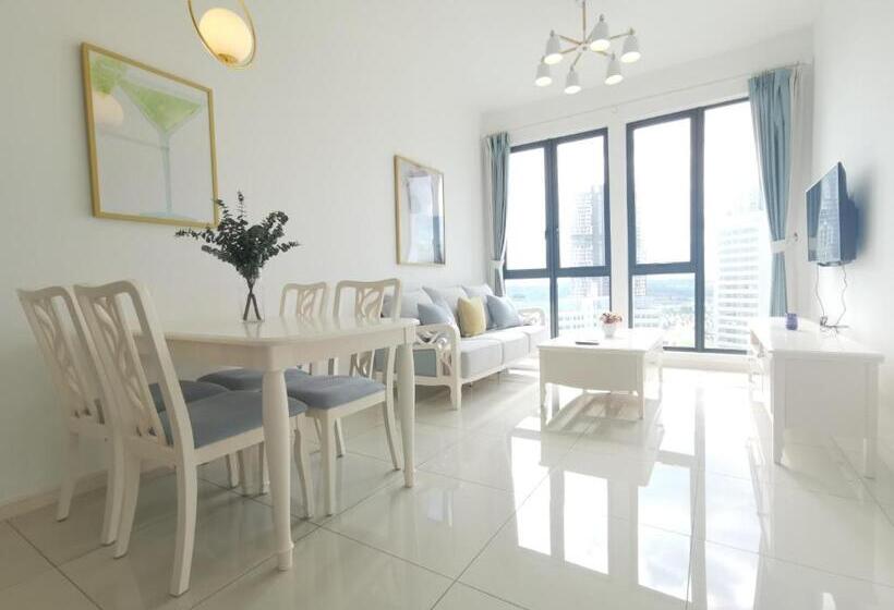 דירת חדר, The Elysia Park Residence By Home Owner