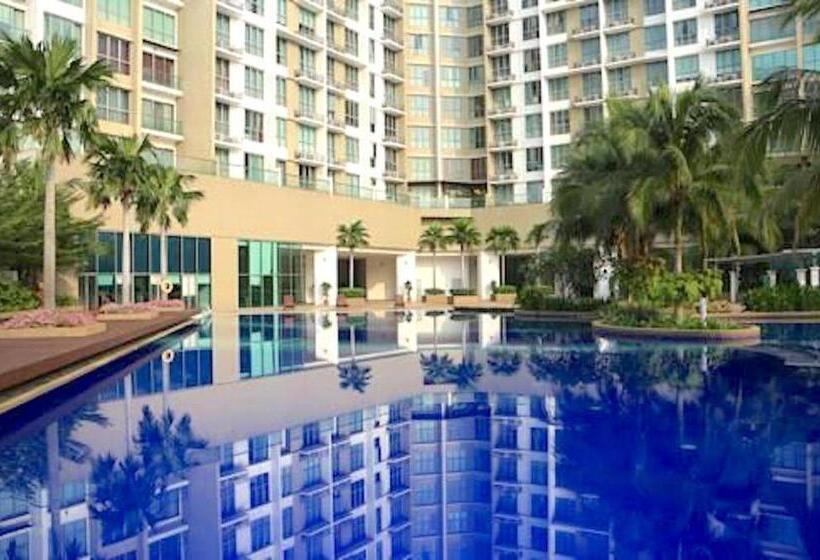 דירת חדר, Tropics Damansara Residence By Beestay [3 Pax]