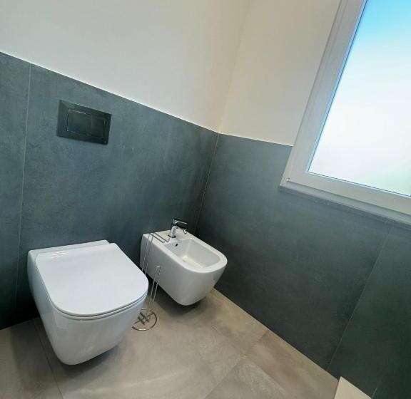 חדר סטנדרט לשלושה, Ohahsi