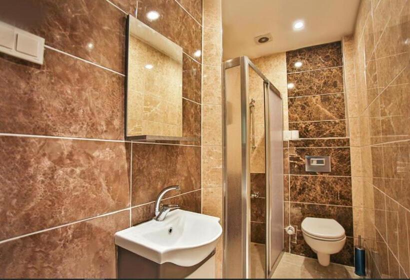 デラックスの4人部屋, Es Seyir Residence