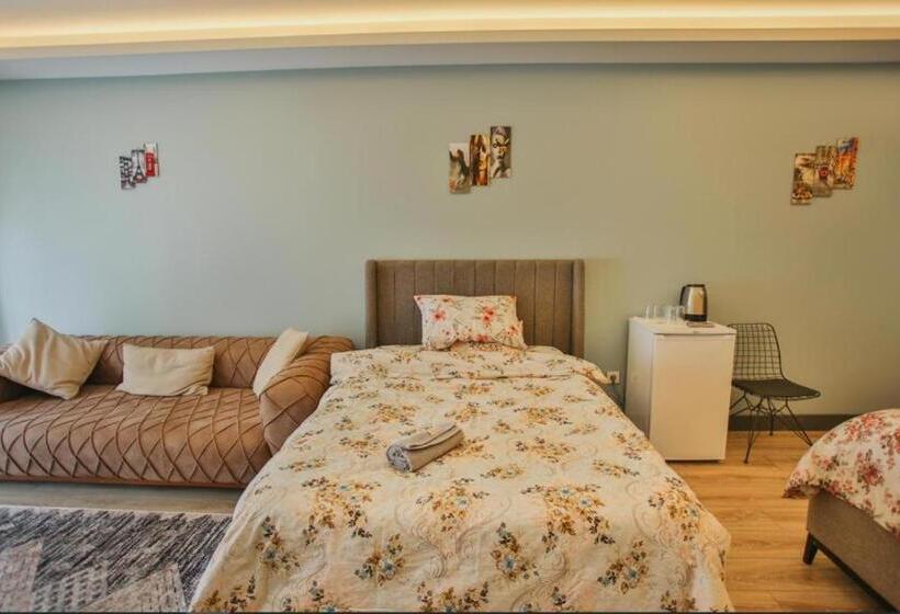 デラックスの4人部屋, Es Seyir Residence