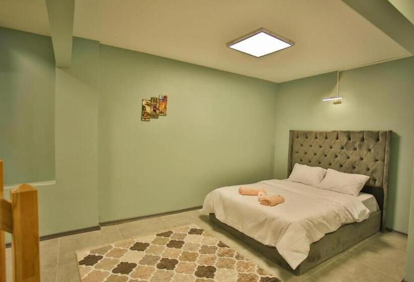 デラックスの4人部屋, Es Seyir Residence