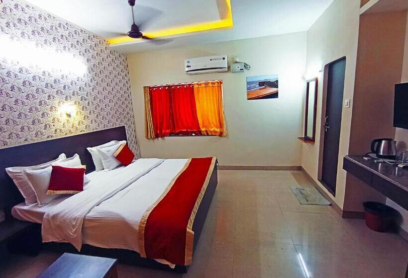 اتاق لوکس, Anjaneya Residency