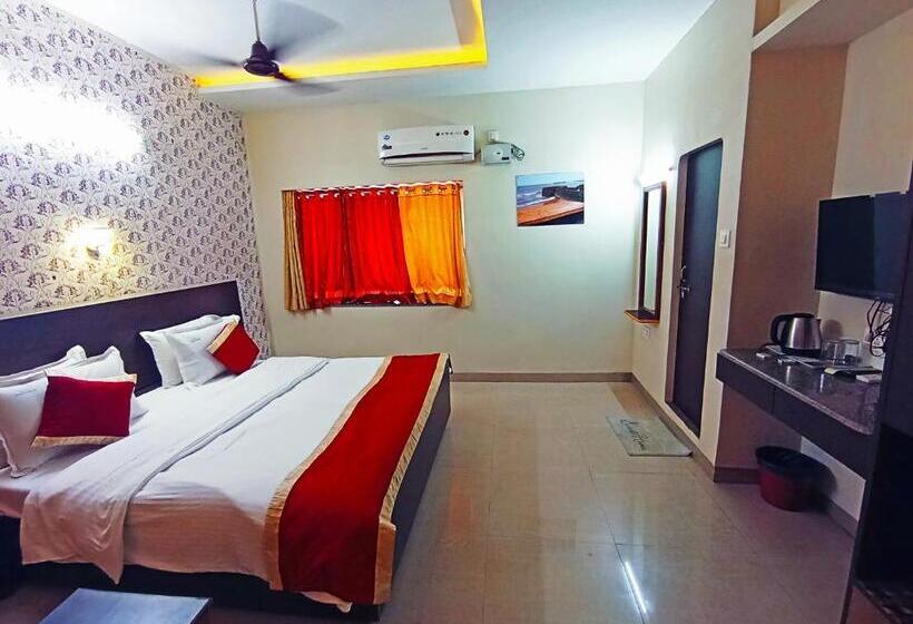 اتاق لوکس, Anjaneya Residency
