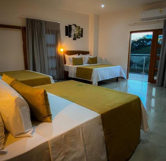 חדר משפחתי דלוקס, Los Naranjos