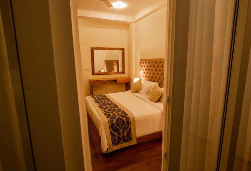 חדר דלוקס, Manthra Leisure