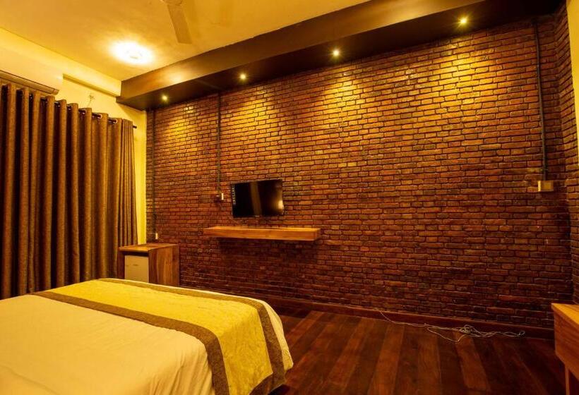 חדר דלוקס עם מרפסת, Manthra Leisure